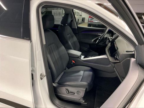 Certified 2025 Audi Q5 Premium Plus w/ Premium Plus AWD/4WD image 10