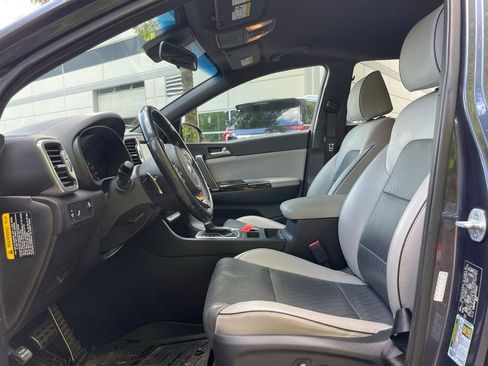 Used 2019 Kia Sportage EX w/ EX Sport Appearance Package AWD/4WD image 18