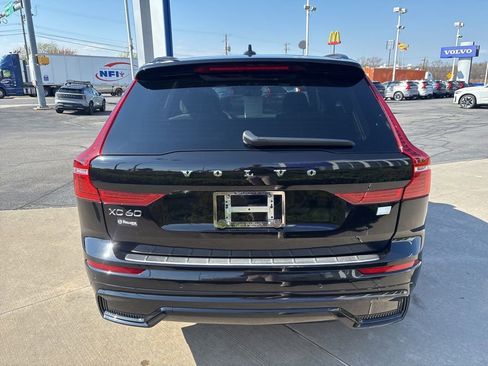 Certified 2024 Volvo XC60 T8 Ultimate w/ Protection Package Premier AWD/4WD image 7