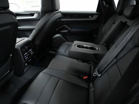 New 2026 Porsche Cayenne E-Hybrid AWD/4WD image 31