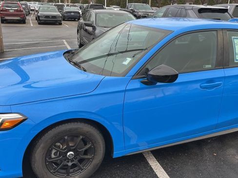 Used 2022 Honda Civic Sport image 3