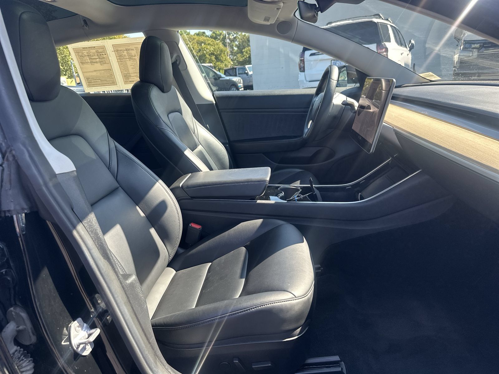 Used 2019 Tesla Model 3 Standard Range RWD image 22