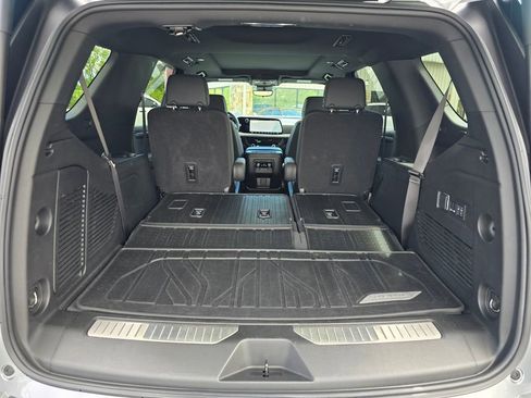 Certified 2025 Chevrolet Tahoe Z71 w/ Z71 Off-Road Package AWD/4WD image 15