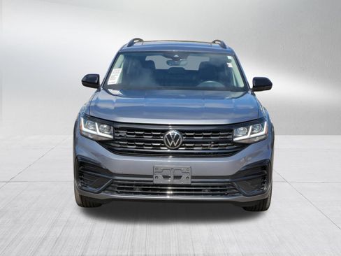 Certified 2023 Volkswagen Atlas SEL R-Line image 2