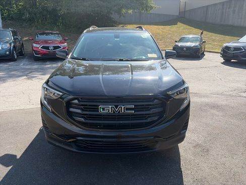 Used 2019 GMC Terrain SLE w/ Driver Convenience Package AWD/4WD image 2