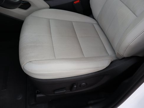 Used 2022 Kia Telluride EX w/ EX Premium Package AWD/4WD image 17