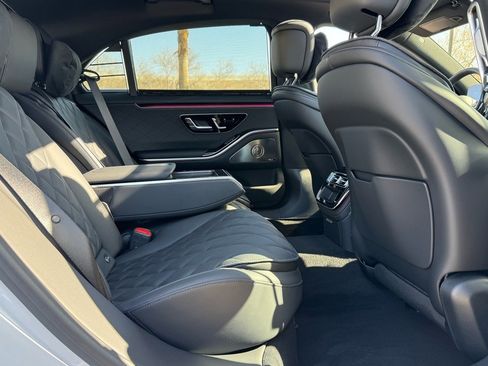 New 2026 Mercedes-Benz S 500 4MATIC image 18