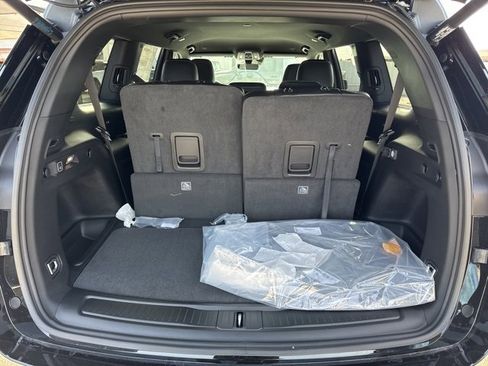 New 2026 Jeep Grand Cherokee L 2WD image 7