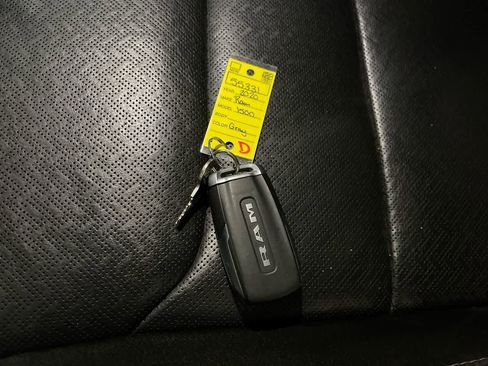 Used 2020 RAM 1500 Laramie image 26