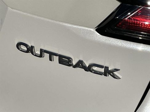 Certified 2023 Subaru Outback Limited image 10