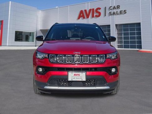 Used 2025 Jeep Compass Limited AWD/4WD image 2