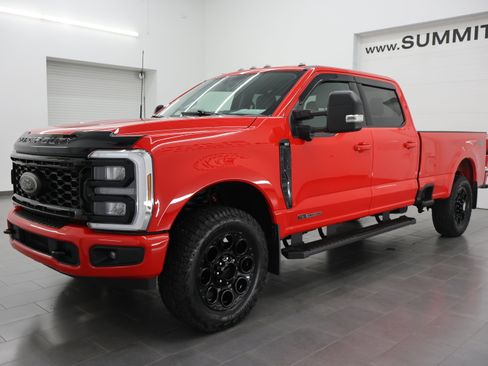 Used 2025 Ford F350 XLT w/ Black Appearance Package AWD/4WD image 7