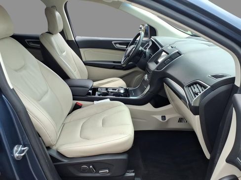 Used 2019 Ford Edge Titanium image 13