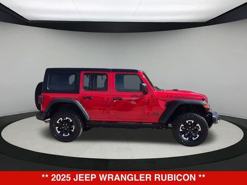 Used 2025 Jeep Wrangler Unlimited Rubicon AWD/4WD image 7