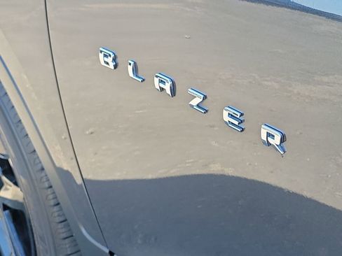Used 2022 Chevrolet Blazer LT FWD image 30