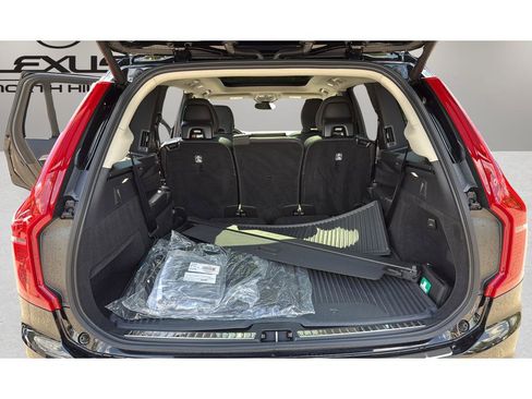 Used 2024 Volvo XC90 B6 Ultimate w/ Protection Package Premier AWD/4WD image 20