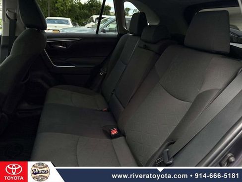 Used 2023 Toyota RAV4 XLE AWD/4WD image 14