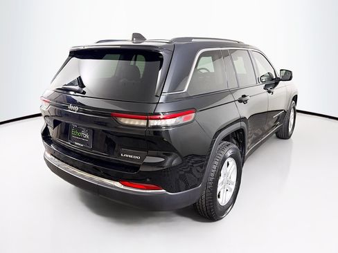 Used 2023 Jeep Grand Cherokee Laredo RWD image 9