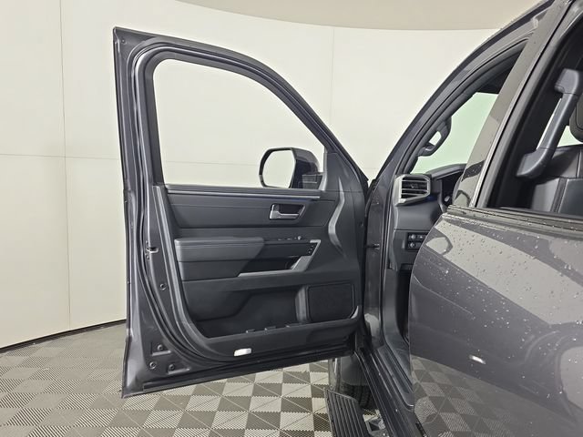 Used 2023 Toyota Tundra Platinum AWD/4WD image 23