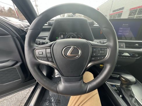 Used 2023 Lexus UX 250h FWD w/ Accessory Package (Z1) image 16