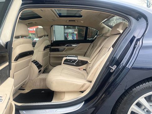 Used 2016 BMW 750i xDrive 750i xDrive AWD 4dr Sedan image 7