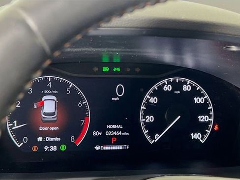 Used 2025 Honda HR-V Sport image 11