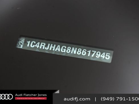 Used 2022 Jeep Grand Cherokee Altitude image 25