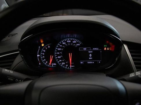 Used 2021 Chevrolet Trax LS image 30