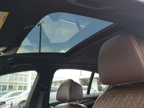 Used 2019 BMW 540i xDrive w/ Convenience Package AWD/4WD image 33