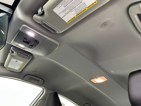 Used 2025 Toyota Camry LE image 13