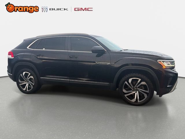 Used 2022 Volkswagen Atlas Cross Sport SEL AWD/4WD image 2