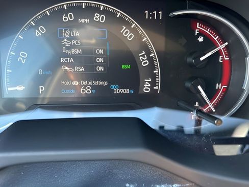 Used 2025 Toyota RAV4 XLE image 22