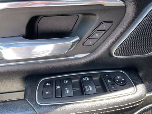 Used 2022 RAM 1500 Laramie AWD/4WD image 6