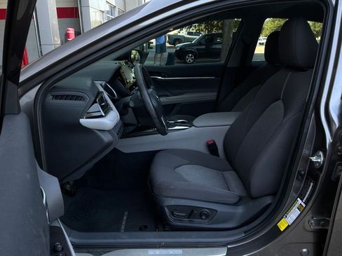 Used 2024 Toyota Camry LE FWD image 10