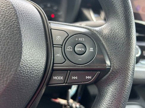 Used 2024 Toyota Corolla LE FWD image 18