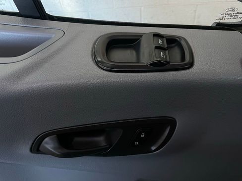 Used 2016 Ford Transit 150 XL image 19
