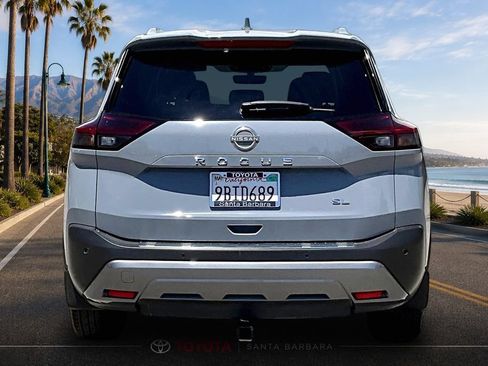 Used 2022 Nissan Rogue SL w/ SL Premium Package FWD image 6