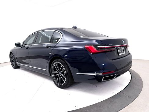 Used 2020 BMW 750i xDrive AWD/4WD image 18