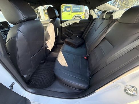 Used 2025 Honda Civic Sport image 11