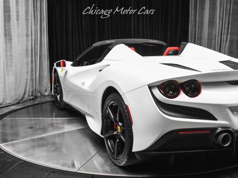 Used 2023 Ferrari F8 Tributo RWD image 42
