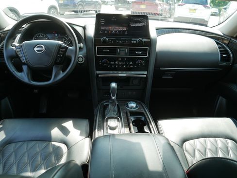Certified 2024 Nissan Armada Platinum AWD/4WD image 10