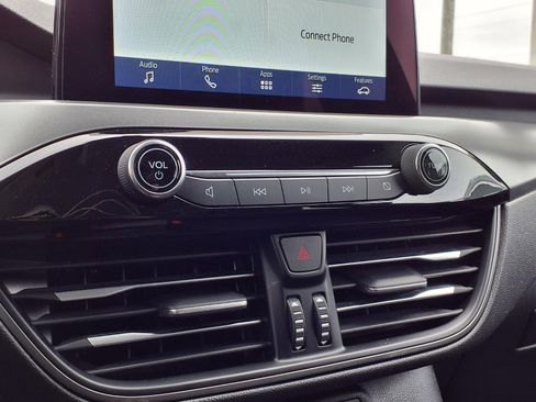 Used 2025 Ford Escape Active image 11