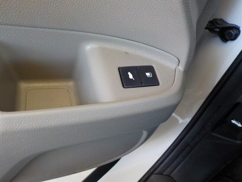 Used 2016 Honda Pilot Elite image 24