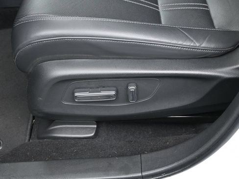 Used 2024 Honda HR-V EX-L image 18