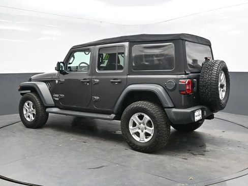 Used 2018 Jeep Wrangler Unlimited Sport S image 4