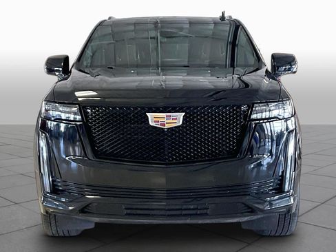 Used 2023 Cadillac Escalade Sport AWD/4WD image 3