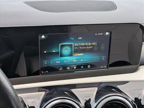 Used 2020 Mercedes-Benz CLA 250 image 12