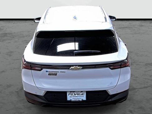 New 2026 Chevrolet Equinox EV LT image 3