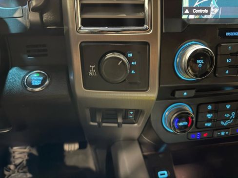 Used 2017 Ford F250 Platinum w/ Platinum Ultimate Package image 35