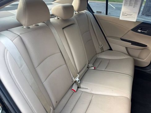Used 2014 Honda Accord EX-L image 17
